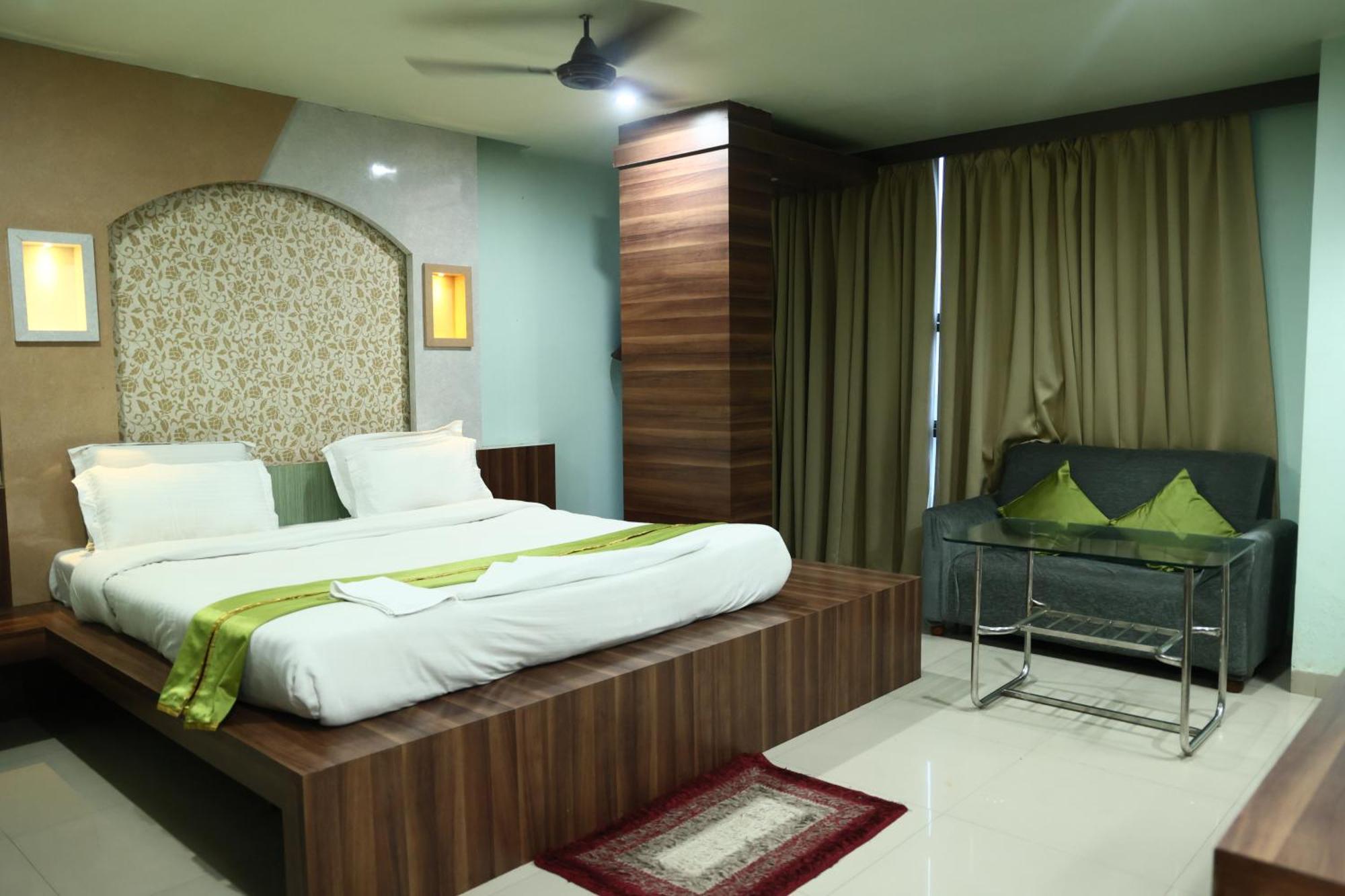 Hotel Bhubaneswari Classic Brahmapur Dış mekan fotoğraf